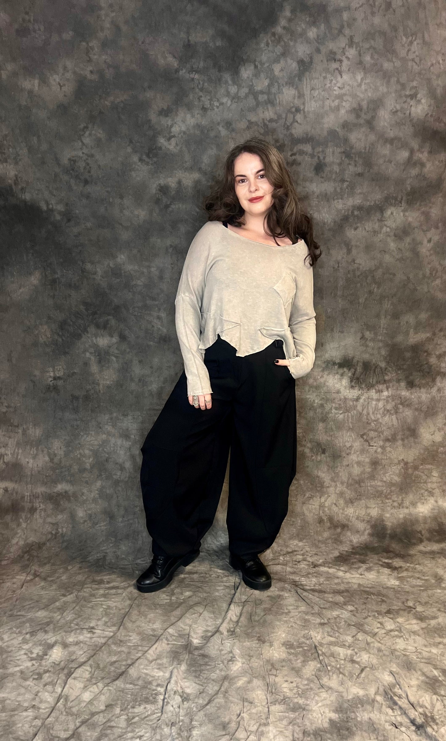 Provocation Uneven Hem Cropped Fine Knit (colour options available)