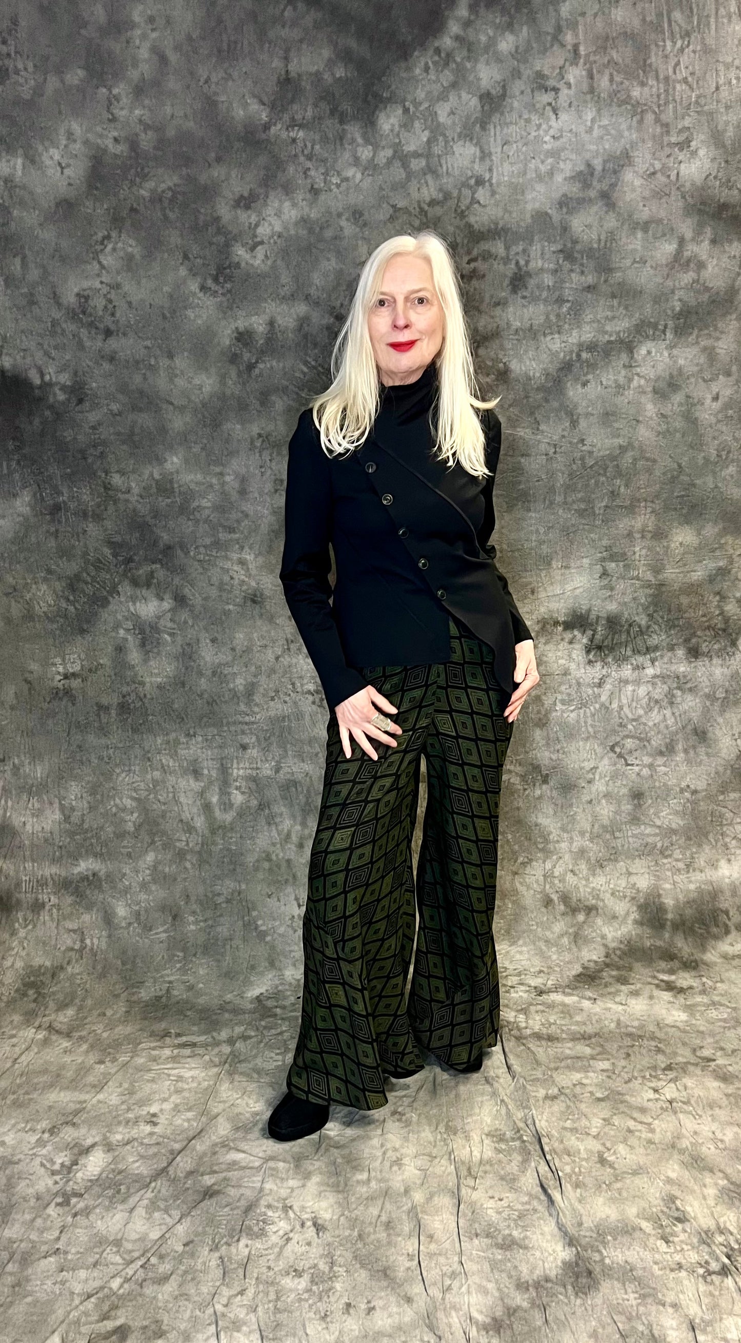 Belle & Bracken “Zoe” Trouser in Diamond Pattern Cashmere-Feel Fabric