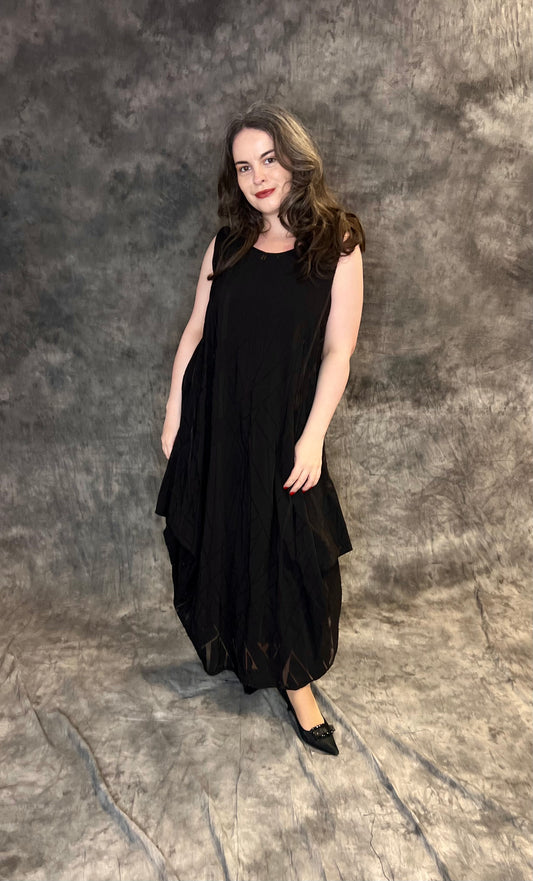 Out Of Xile Shadow Stripe Short Sleeved Dress