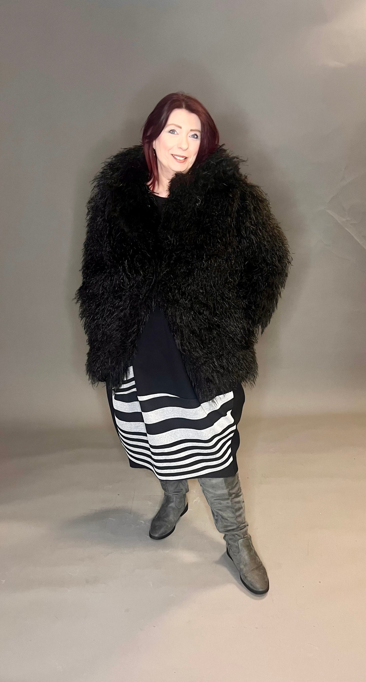 ID Clothing Short Faux Fur Coat