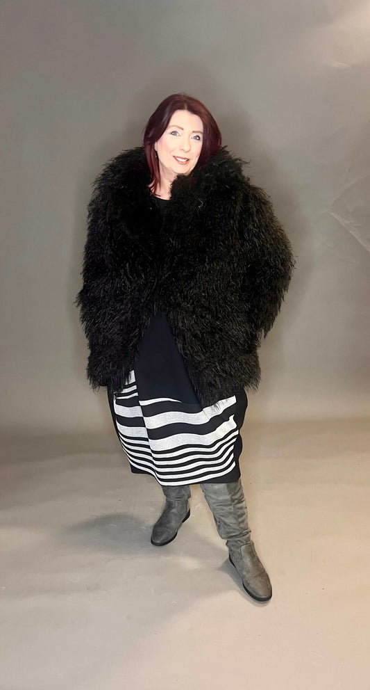 ID Clothing Short Faux Fur Coat