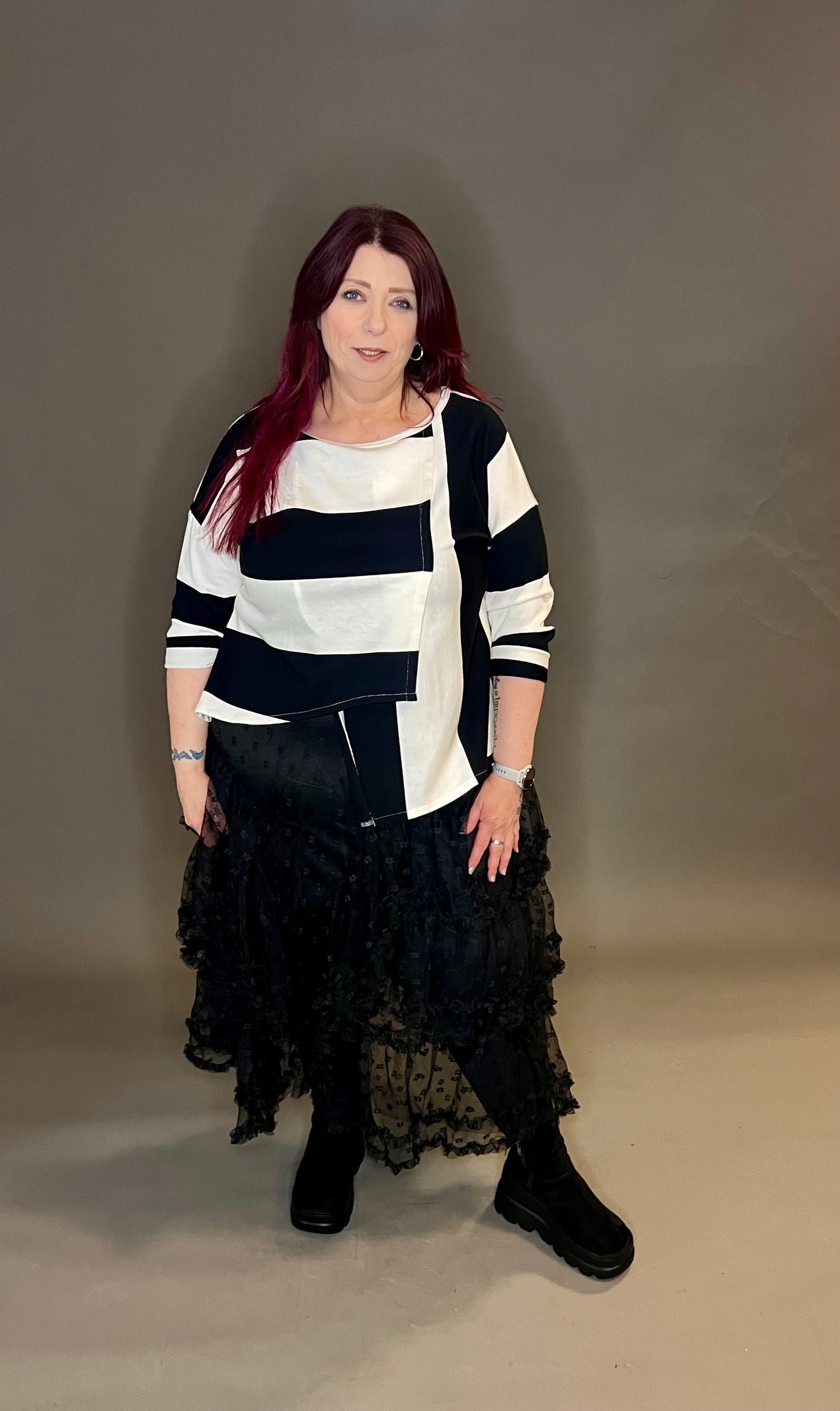 ID Clothing Patterned Mesh Skirt