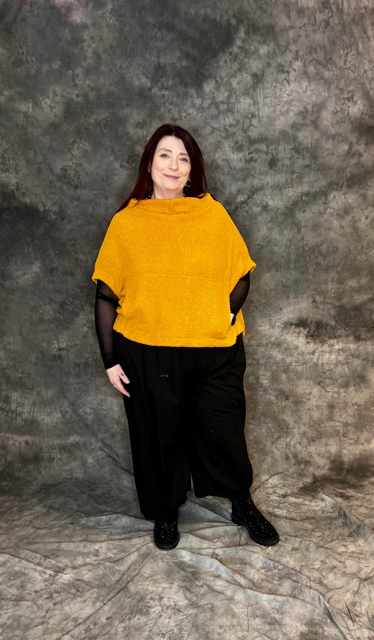 Belle & Bracken Boucle Overtop
